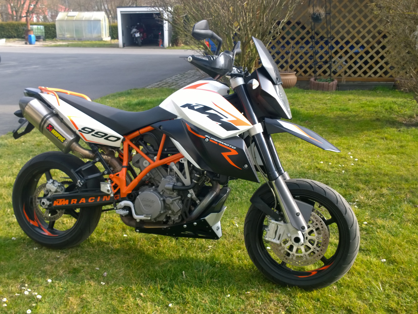 KTM